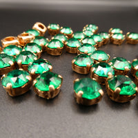Swarovski Crystal Chaton in setting 34ss (7mm) Emerald UV