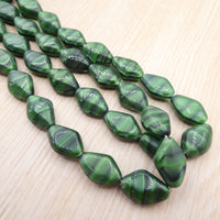 Czech Puffy Diamond shape 15mm x 11mm Satin Green