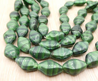 Czech Puffy Diamond shape 15mm x 11mm Satin Green